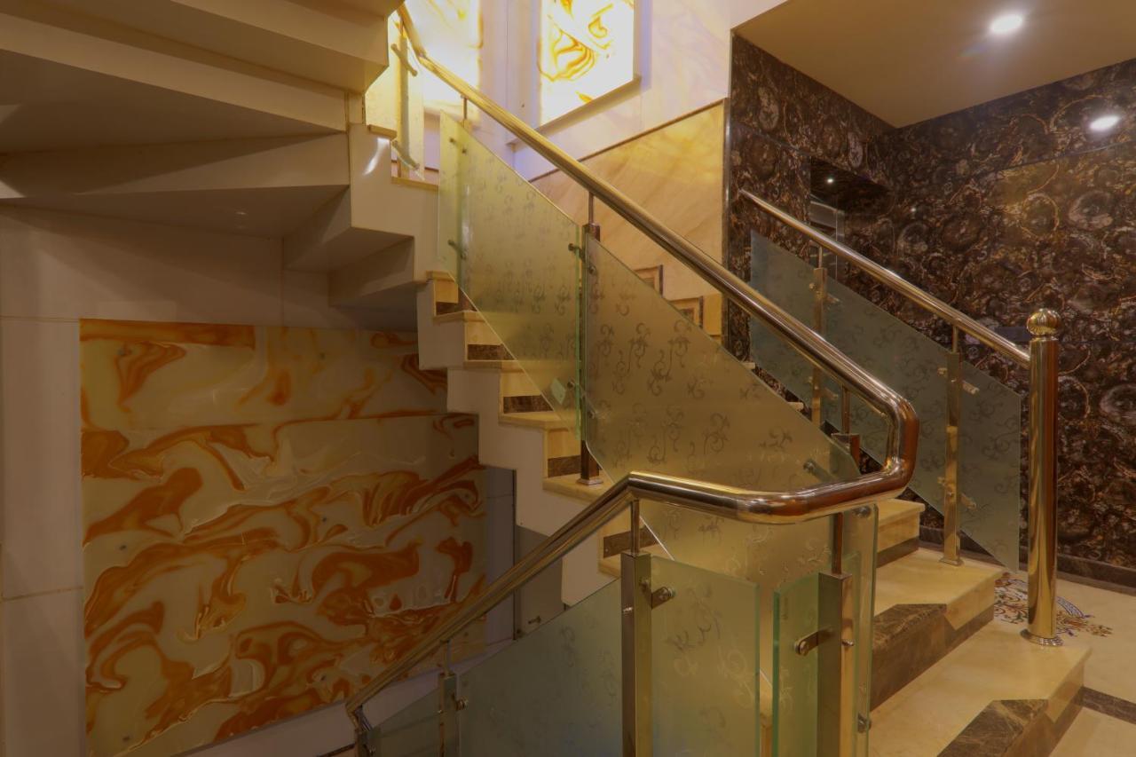 Shri Tirupati Residency Hotel Lucknow Ngoại thất bức ảnh